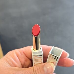 Beautycounter - Vibrant - Statement Maker Satin Lipstick - NIB
